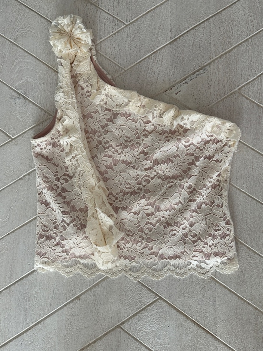 Skies Are Blue Cream Lace One-Shoulder Tank Top